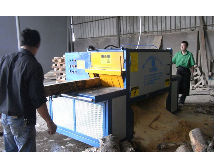 浙江寧波-方木多片鋸-方木200高-400寬-加工現場